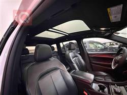 جیپ گراند شیرۆکی